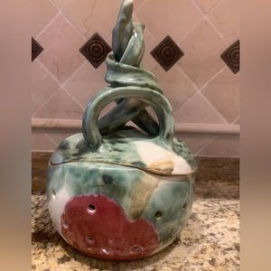 Vintage Roberta Dallimonti Handmade Glazed Pottery Apple design Signed.   8.5”